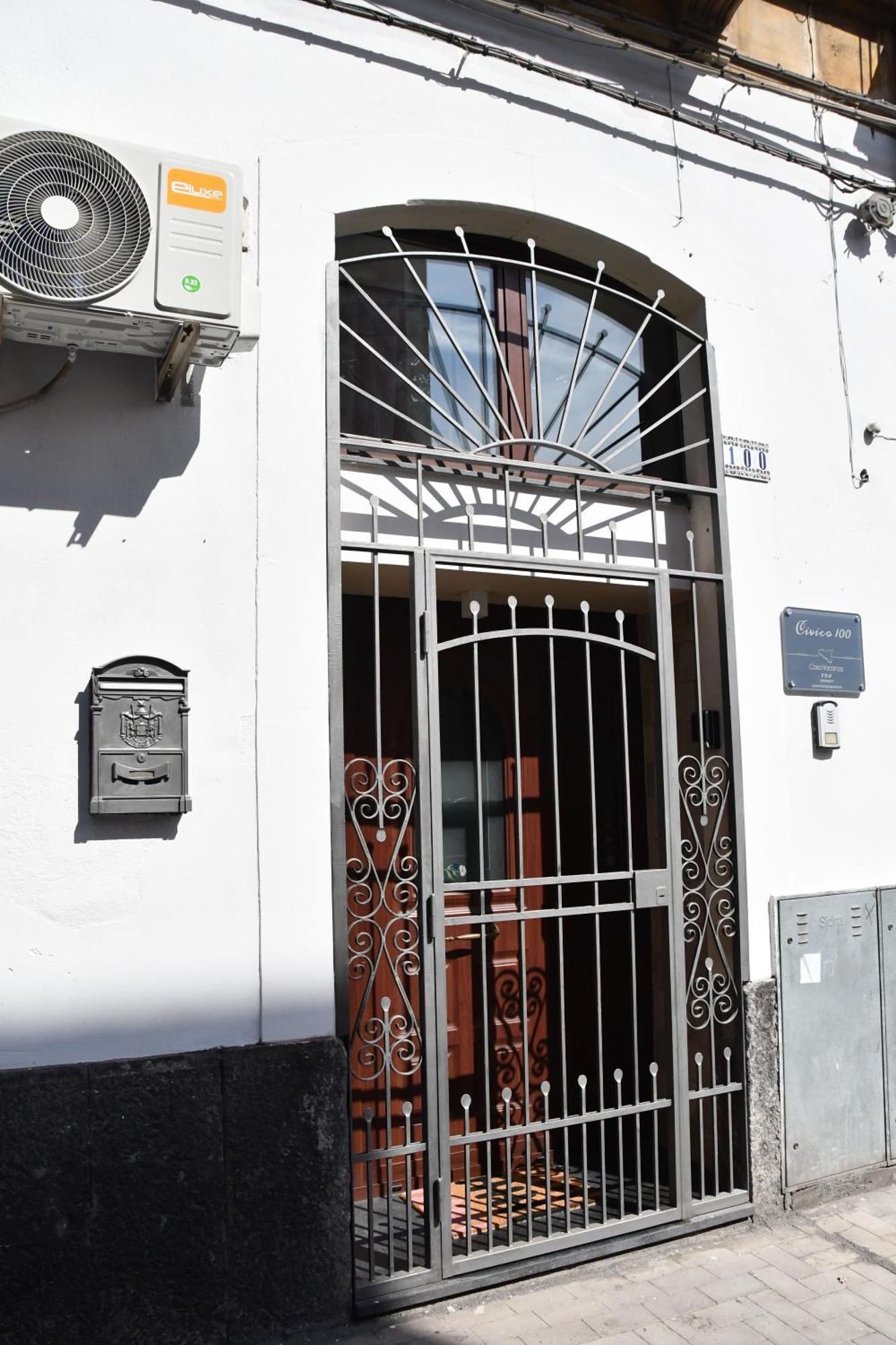Civico 100 Vila Catânia Exterior foto